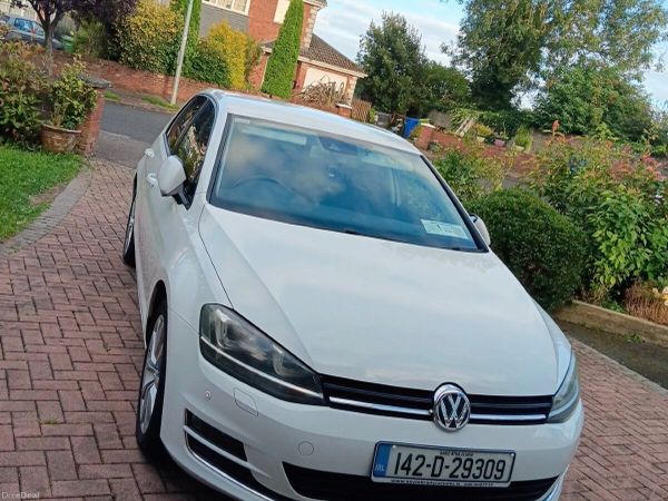 Volkswagen Golf Hatchback, Petrol, 2014, White