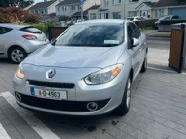 Renault Fluence Saloon, Diesel, 2011, Silver