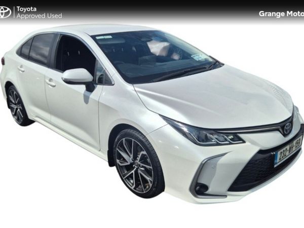 Toyota Corolla Saloon, Petrol Hybrid, 2023, White