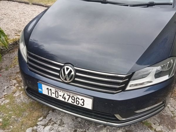 Volkswagen Passat Saloon, Diesel, 2011, Blue