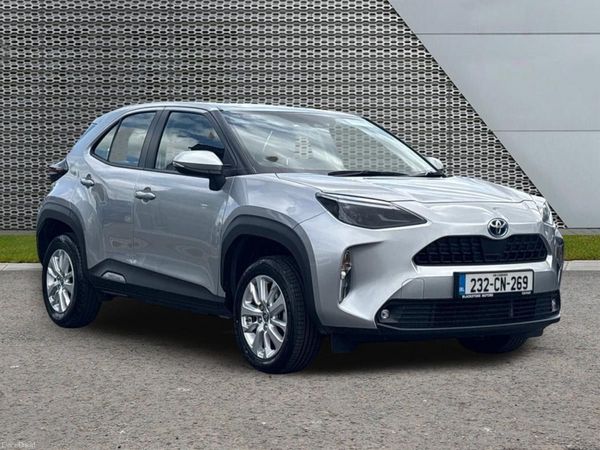 Toyota Yaris Cross Hatchback, Petrol Hybrid, 2023, Grey