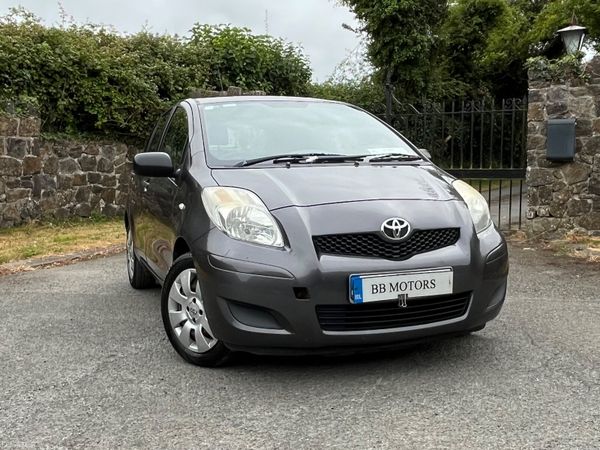 Toyota Yaris Hatchback, Petrol, 2010, Grey