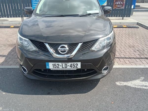 Nissan Qashqai Hatchback, Diesel, 2015, Black