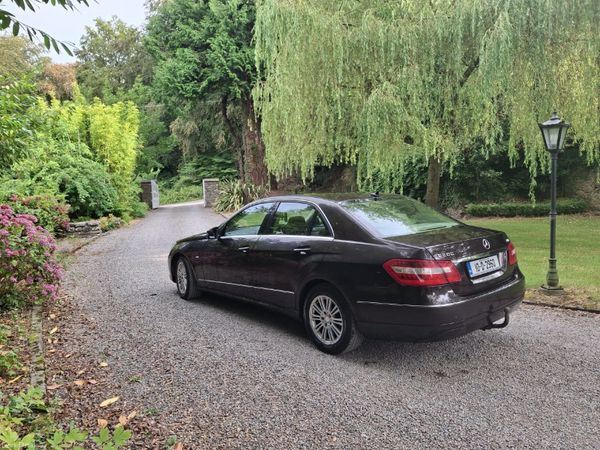 Mercedes-Benz E-Class Saloon, Diesel, 2010, Brown