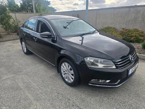 Volkswagen Passat Saloon, Diesel, 2011, Black