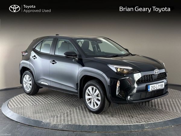Toyota Yaris Cross Hatchback, Petrol Hybrid, 2025, Black