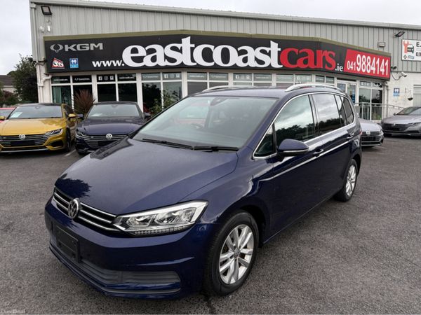 Volkswagen Touran MPV, Petrol, 2017, Blue