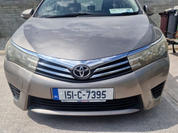 Toyota Corolla Saloon, Diesel, 2015, Bronze