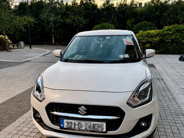 Suzuki Swift Hatchback, Petrol, 2022, White