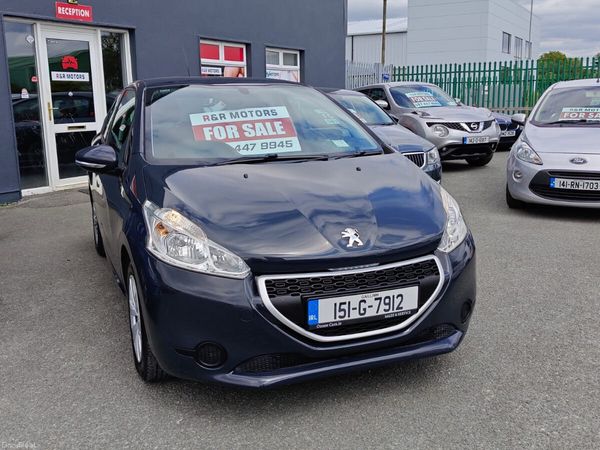 Peugeot 208 Hatchback, Petrol, 2015, Grey