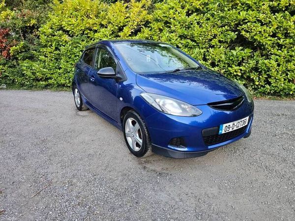 Mazda Demio MPV, Petrol, 2009, Blue