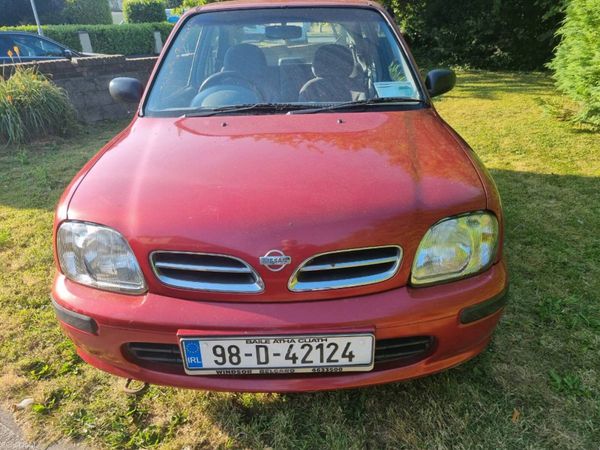 Nissan Micra Hatchback, Petrol, 1998, Red