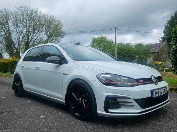 Volkswagen Golf Estate, Petrol, 2019, White