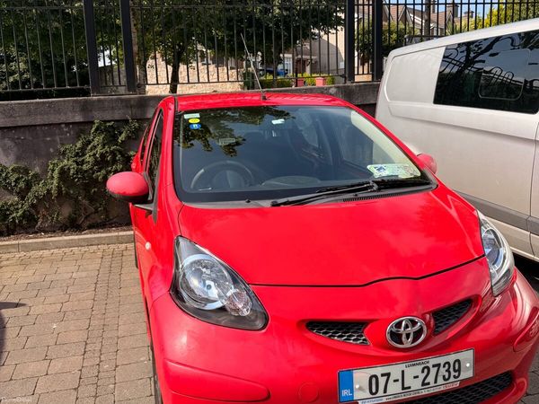 Toyota Aygo Hatchback, Petrol, 2007, Red