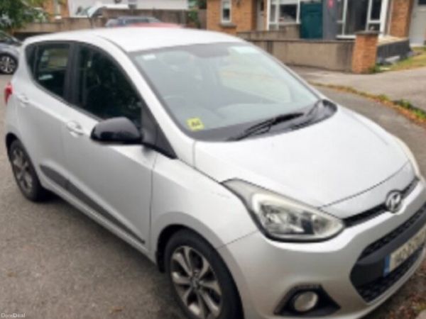 Hyundai i10 Hatchback, Petrol, 2014, Silver