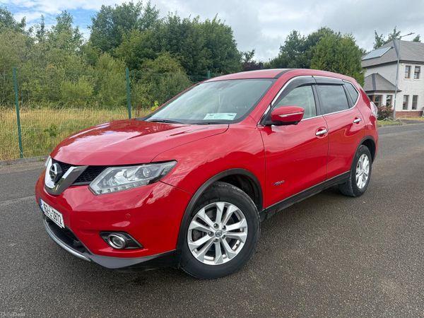 Nissan X-Trail SUV, Petrol Hybrid, 2016, Red
