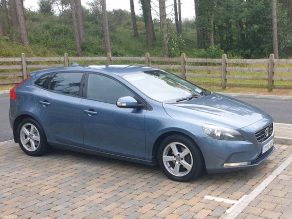 Volvo V40 Hatchback, Diesel, 2013, Blue