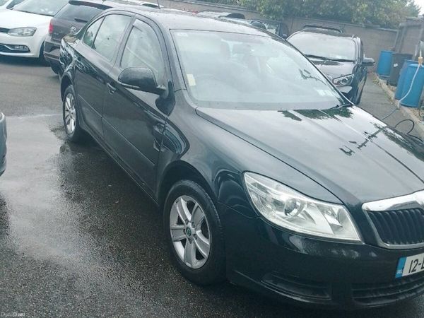 Skoda Octavia Hatchback, Diesel, 2012, Black