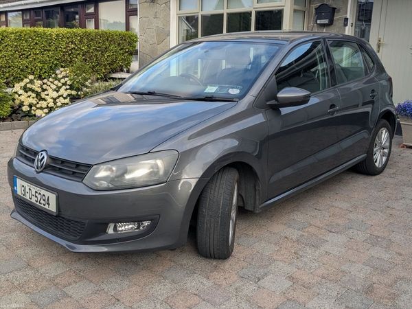 Volkswagen Polo Hatchback, Petrol, 2013, Grey