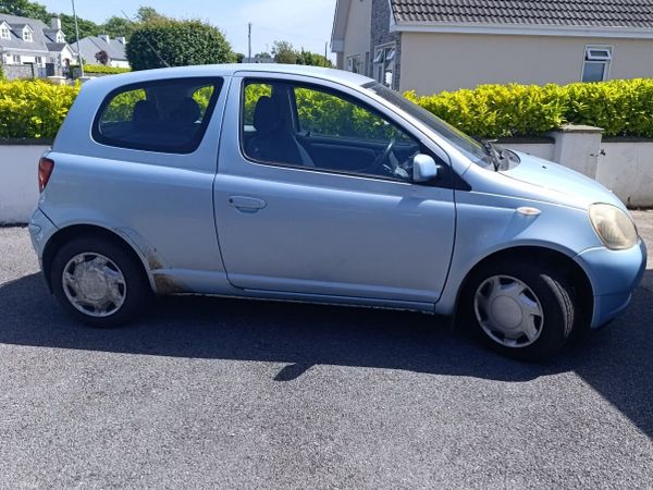 Toyota Yaris Hatchback, Petrol, 2005, Blue