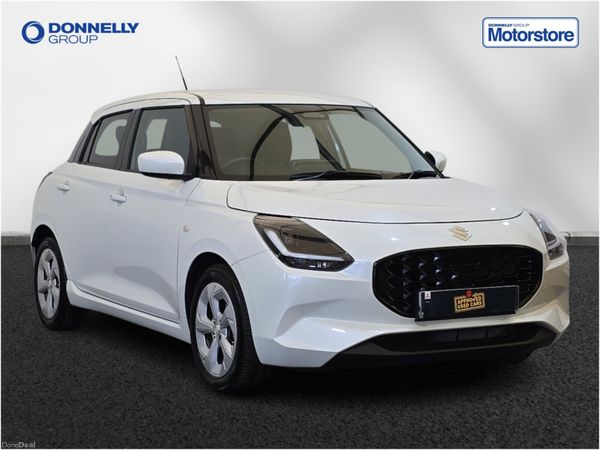 Suzuki Swift Hatchback, Petrol, 2025, White