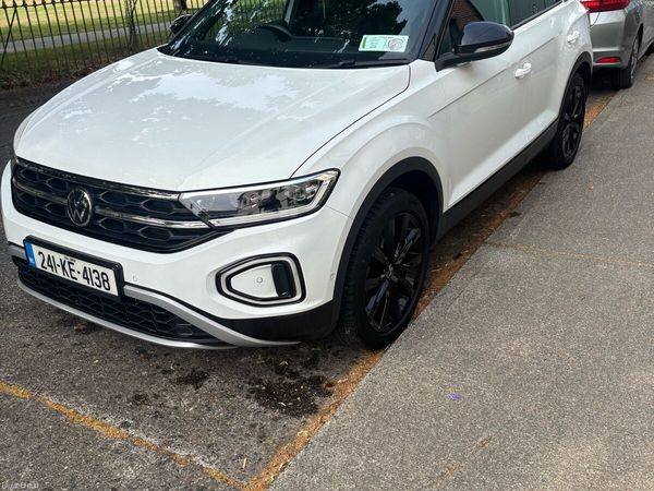 Volkswagen T-Roc SUV, Petrol, 2024, White