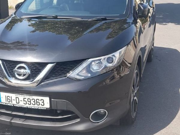 Nissan Qashqai Hatchback, Diesel, 2016, Black