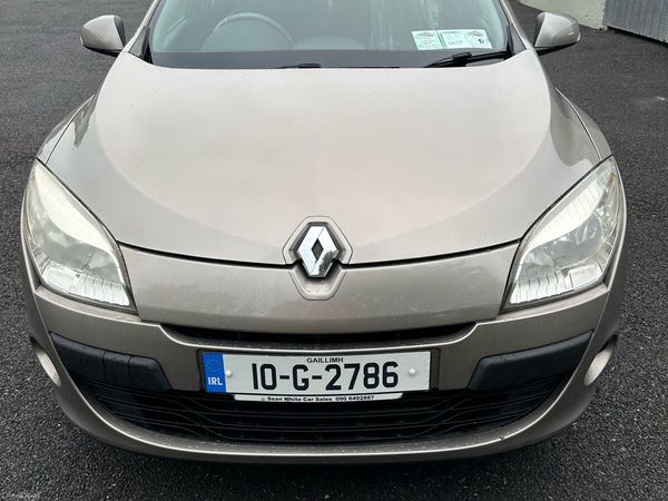 Renault Megane Hatchback, Diesel, 2010, Gold
