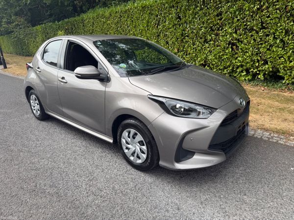 Toyota Yaris Hatchback, Petrol Hybrid, 2021, Beige