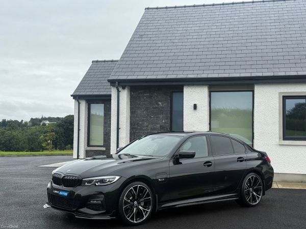 BMW 3-Series Saloon, Petrol Hybrid, 2022, Black