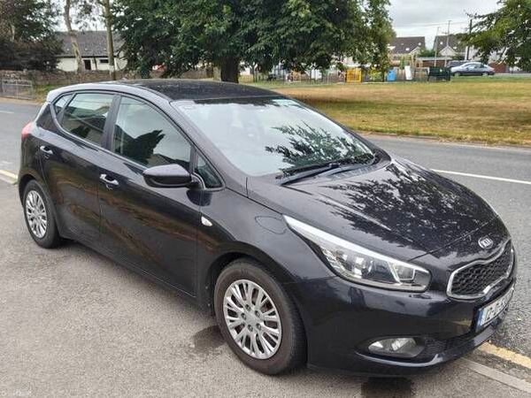Kia Ceed Hatchback, Petrol, 2012, Black