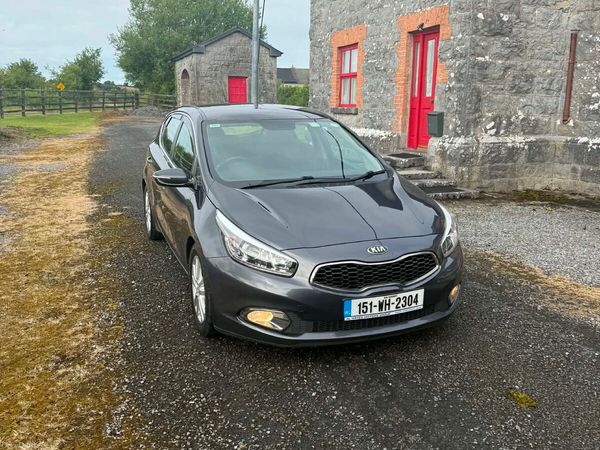 Kia Ceed Hatchback, Diesel, 2015, Silver