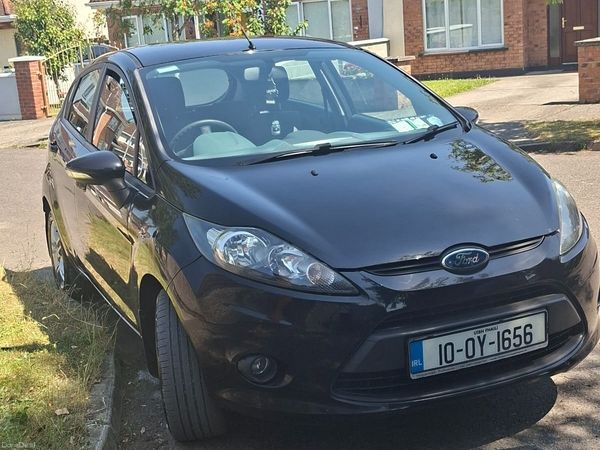 Ford Fiesta Hatchback, Petrol, 2010, Black