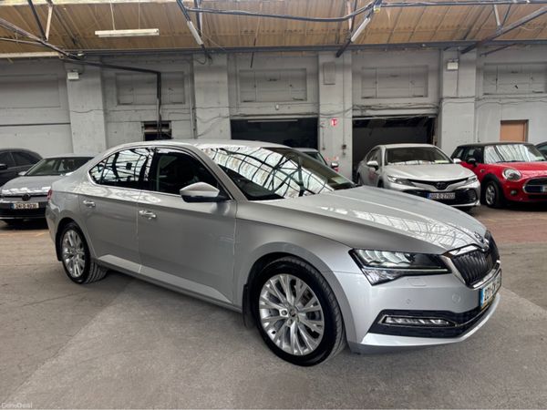 Skoda Superb Hatchback, Diesel, 2022, Grey