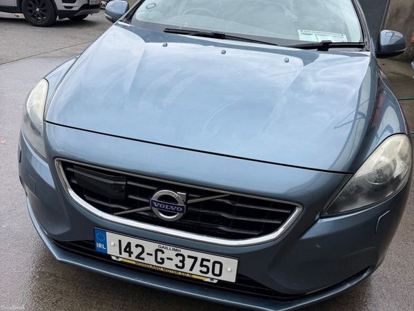 Volvo V40 Hatchback, Petrol, 2014, Grey