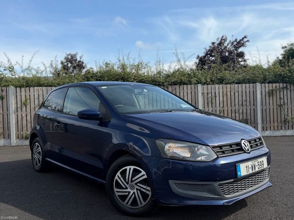 Volkswagen Polo Hatchback, Petrol, 2011, Blue