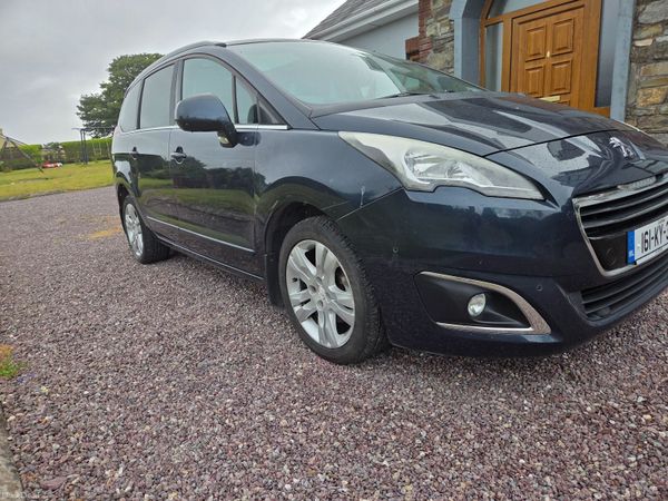 Peugeot 5008 MPV, Diesel, 2016, Blue