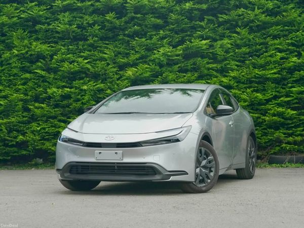 Toyota Prius Hatchback, Petrol Hybrid, 2023, Silver