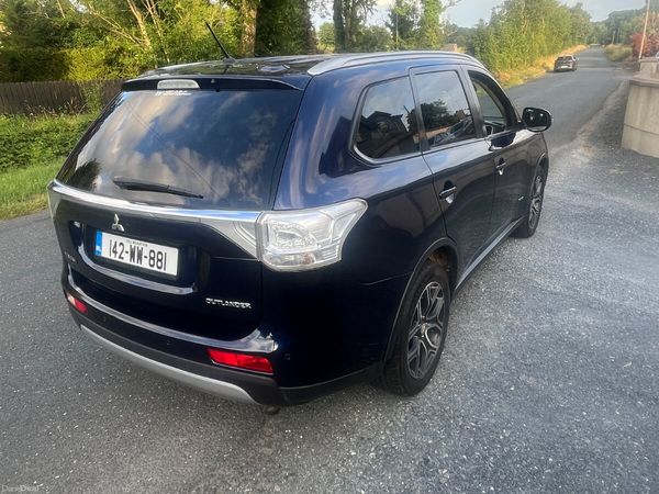 Mitsubishi Outlander SUV, Diesel, 2014, Blue