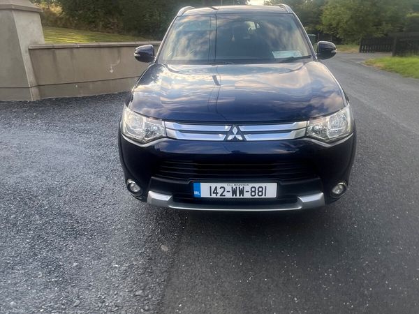 Mitsubishi Outlander SUV, Diesel, 2014, Blue