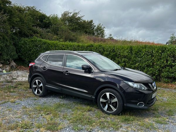 Nissan Qashqai Hatchback, Petrol, 2015, Black