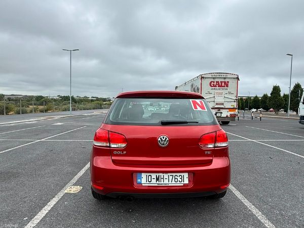 Volkswagen Golf Hatchback, Petrol, 2010, Red