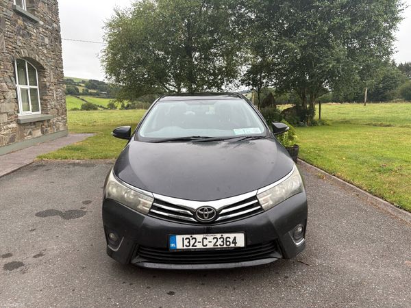 Toyota Corolla Saloon, Diesel, 2013, Black