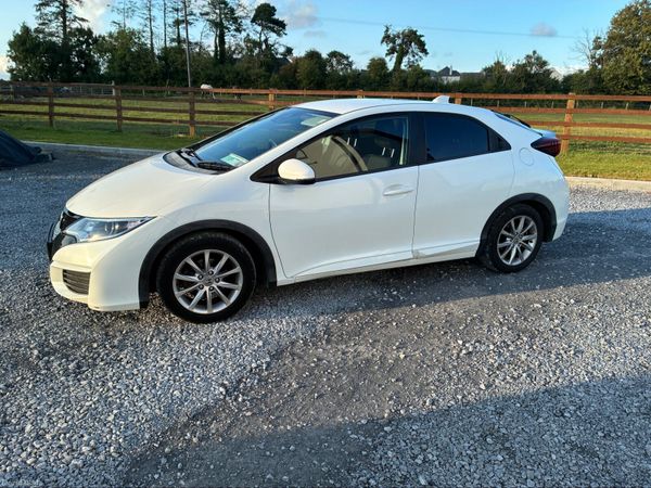 Honda Civic Hatchback, Petrol, 2015, White