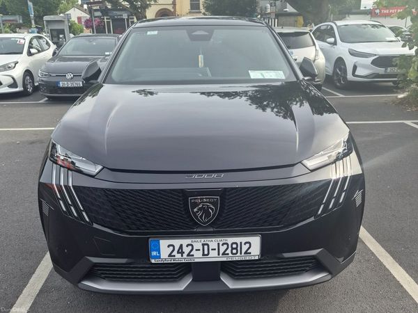 Peugeot 3008 MPV, Petrol Hybrid, 2024, Black