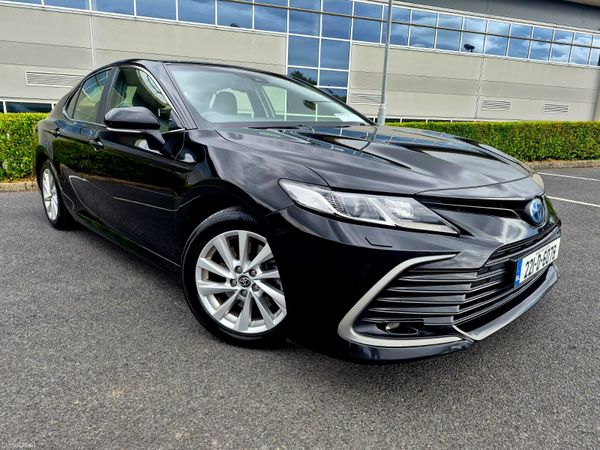 Toyota Camry Saloon, Petrol Hybrid, 2022, Black