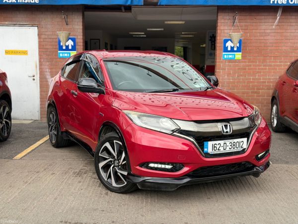 Honda Vezel MPV, Petrol Hybrid, 2016, Red