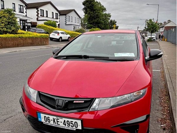 Honda Civic Hatchback, Petrol, 2006, Red