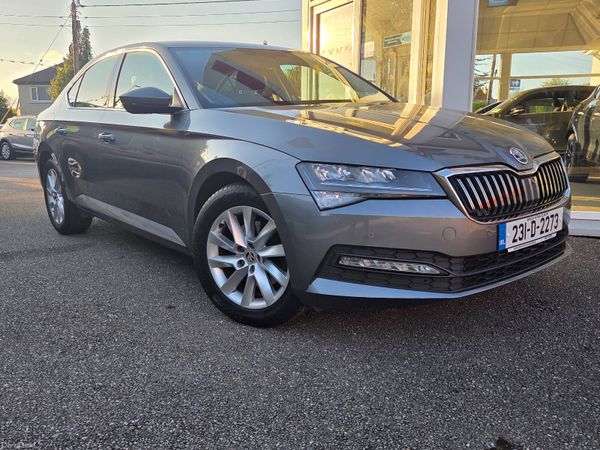 Skoda Superb Saloon, Diesel, 2023, Grey