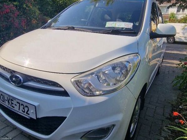 Hyundai i10 Hatchback, Petrol, 2013, White